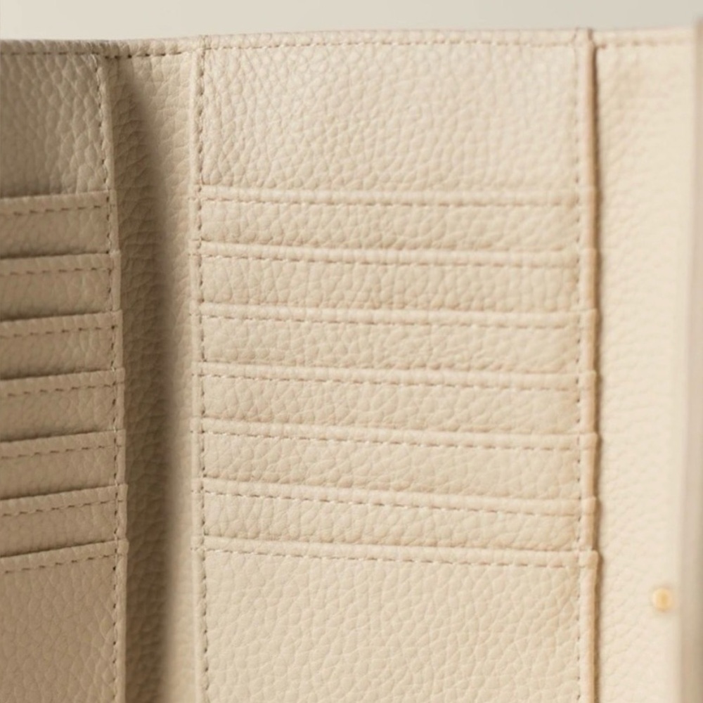Matt & Nat Raye Cream Wallet from the Spring 2026 Jilly Box - Picture 5 of 5
